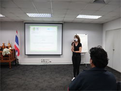 ผู้บริหารกล่าวทักทานพร้อมขอบคุณทีมงานและวิทยากร
